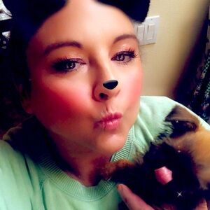 Meet your Posher, Justine